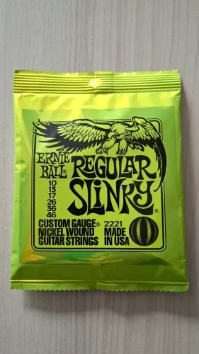 Encordoamento Ernie Ball Regular Slinky 010 Guitarra Elétrica Nickel Jogo 1 unidade