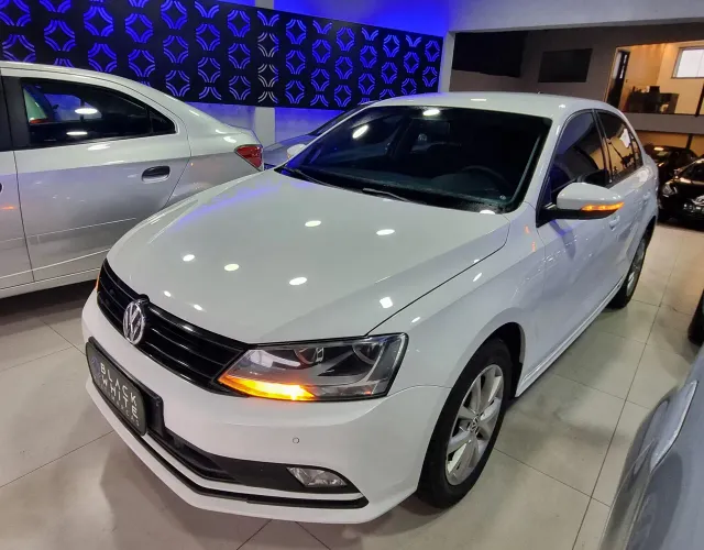 Volkswagen Jetta Trendline 1.4 TSI 16V 4P Mec. 2017