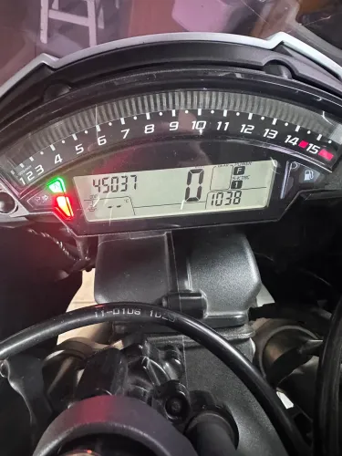 Vendo moto Kawasaki zx10r 