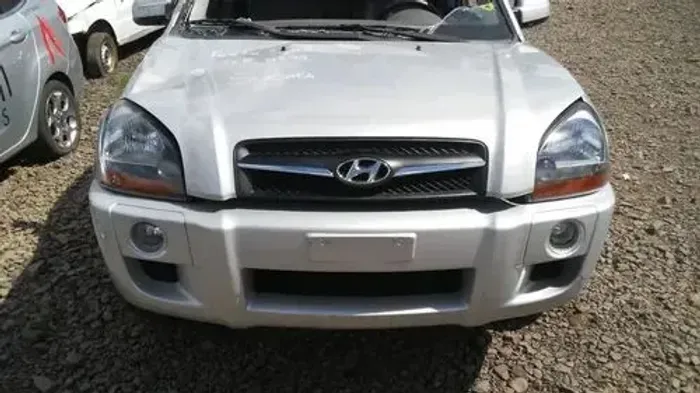 Sucata Hyundai Tucson 2.7 v6 para retirada de peças 