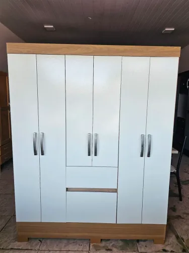 Guarda roupa usado 