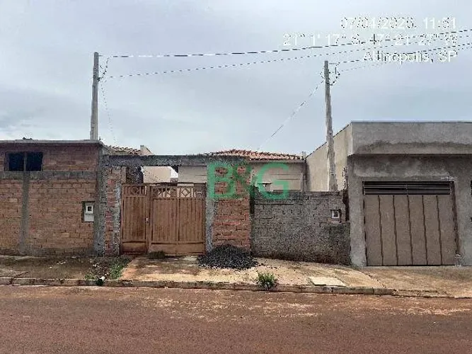 Casa à venda, 47 m² por R$ 136.623,46 - Residencial E Comercial Figueiredo - Altinópolis/S