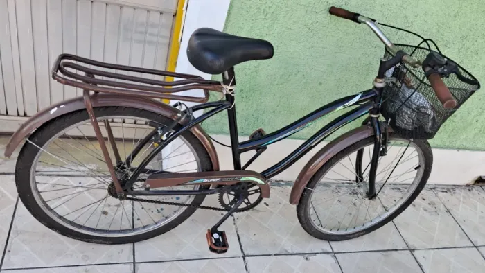 Bicicleta com cestinha
