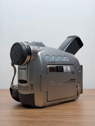 Handycam canon