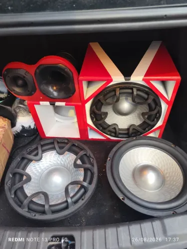 Bravox uxp 12 polegadas 500 RMS 