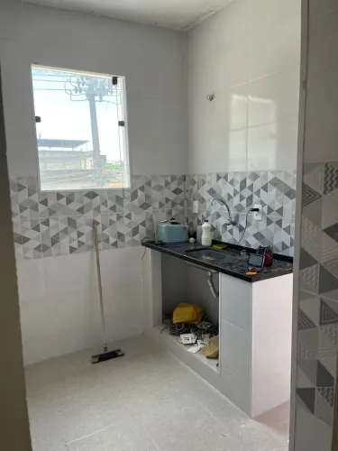 Apartamento tipo casa em olaria com 2 quartos.