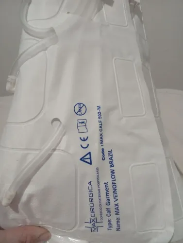 Meias de compressão cirúrgica e perneiras TAM. M