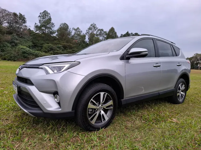 Toyota RAV4 2.0 Top 4X2 16V Aut. 2018