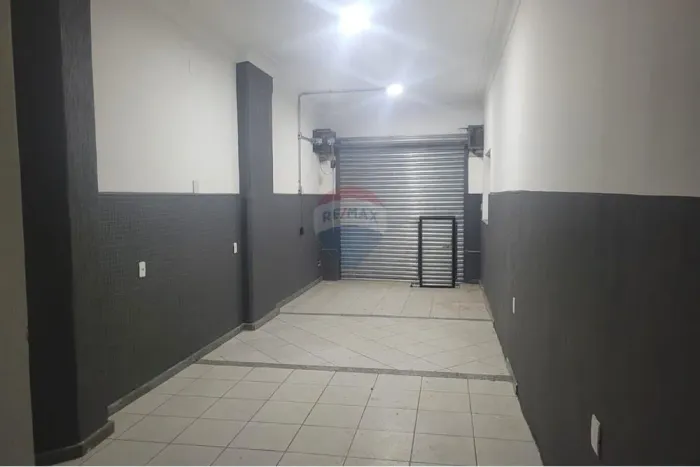 Aluguel de Loja Comercial na Rua Santo Antônio