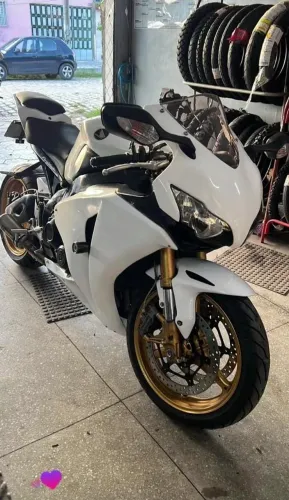 VENDE-SE CBR1000RR 2008
