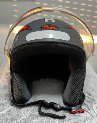 Capacete Aberto