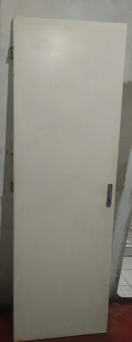 Porta de madeira sarafeada de imbuia de 2.08x0,68