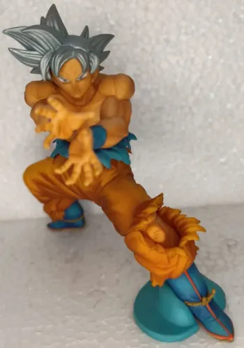 Action Figure Goku Instinto Superior Completo (Ultra Instinct) - Dragon Ball Super