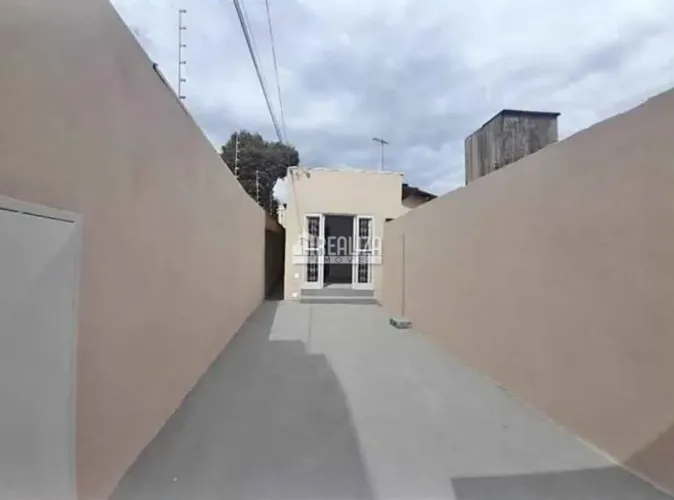 Casa com 2 Quarto(s) e 1 banheiro(s) para Alugar, 65 m² por R$ 1360 / Mês