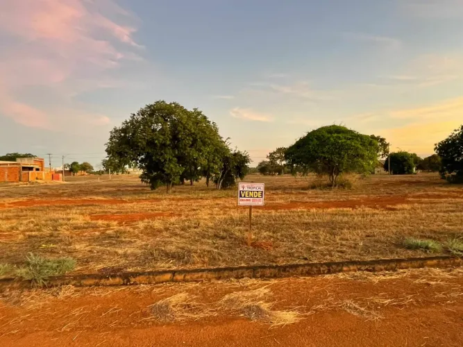 VENDO LOTE RESIDENCIAL DE 600 M2 NO SETOR UNIVERSITARIO EM PORTO NACIONAL-TO