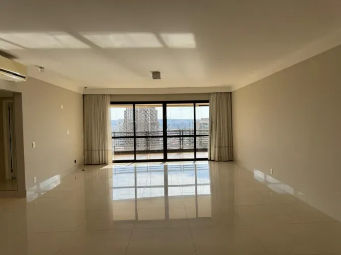 Apartamento alto padrão com 239,69m², bairro Jardim Irajá, Zona Sul em Ribeirão Preto/SP.
