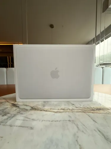 MacBook Neo 8gb Ram 256gb SSD (Silver) 13? - Novo e lacrado na caixa! (Em até 12x cartao)