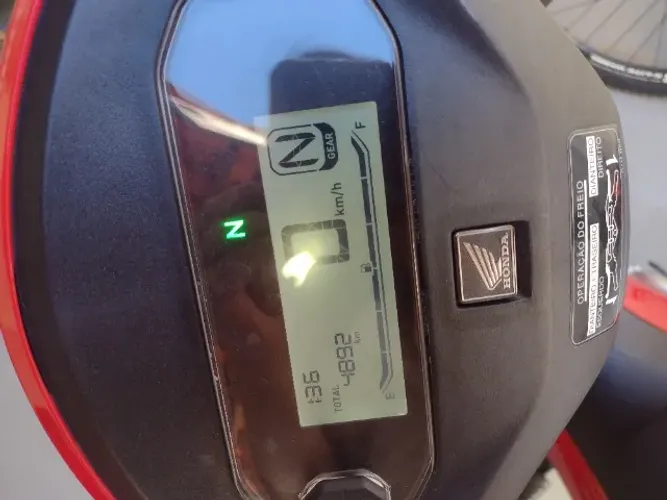 VENDO HONDA/BIZ ES 2025 VERMELHA POR R$16.500