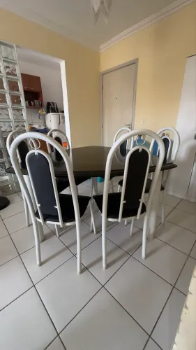 Mesa + 6 cadeiras