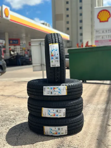 Pneus DUNLOP 175/70 R13 SP TOURING R1L