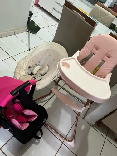 Cadeira de alimentação, bebê conforto, cadeira de balanço 