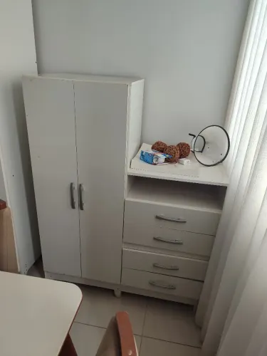 Armário com cômoda