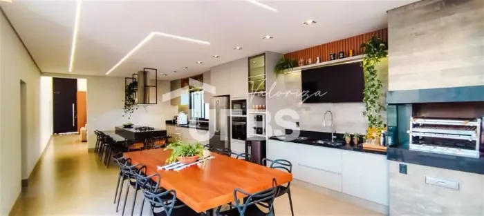Casa em condomínio com 210m² 3 quartos à venda no Varanda Sul