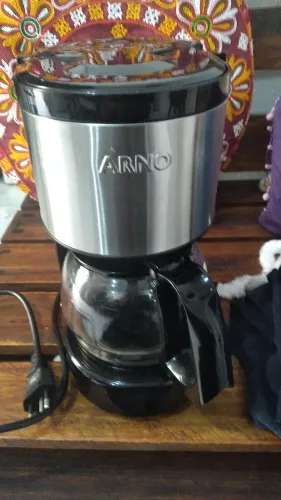 Cafeteira Arno praticamente nova usada umas 5 x