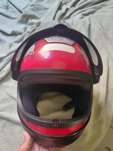 Capacete por 65 reais