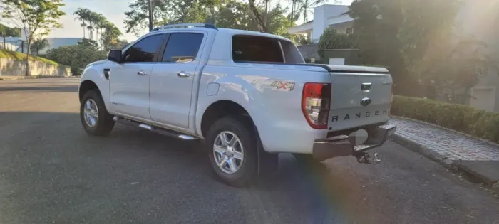 Ford Ranger Limited 3.2 20V 4X4 CD Aut. Dies. 2015