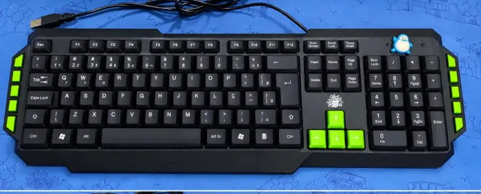 Teclado de membrana seminovo
