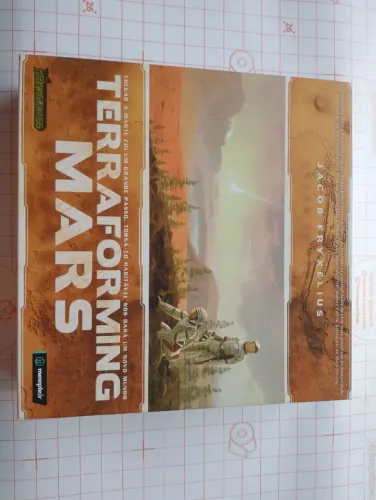 Terraforming Mars + Insert + Tabuleiro 2 Níveis+ Sleeve