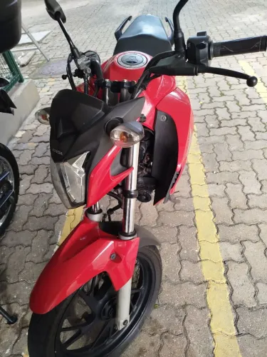 Vendo cb 250 Twister 