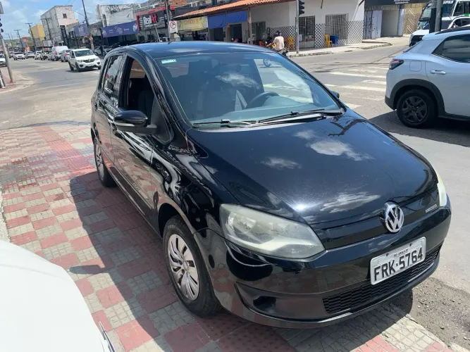 Volkswagen Fox Bluemotion 1.0 MI Total Flex 12V 3P 2014