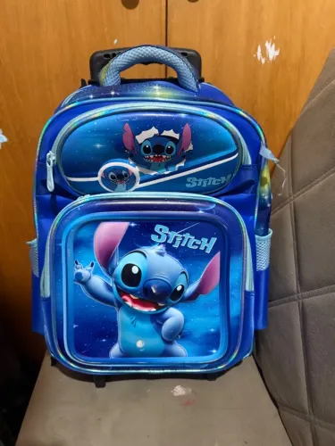 Mochila Stitch 3D com lancheira e estojo