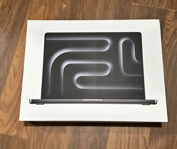 MacBook Pro 16.2 | 128GB|2TBSSD|M5MAX