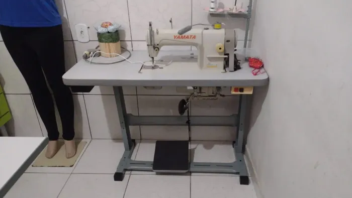 Máquina de costura Industrial Yamata