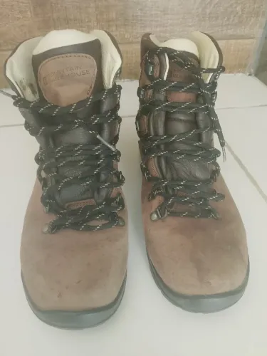 Bota/ coturno
