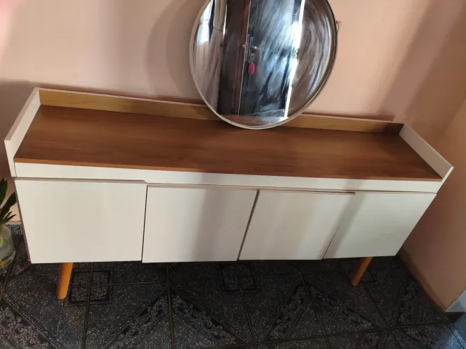 Buffet / Aparador Retrô com Espelho Redondo - Design Moderno e Lindo!