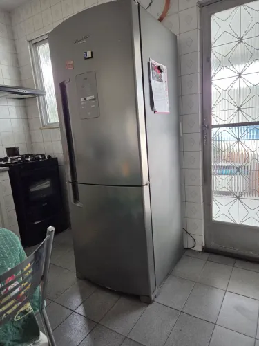 Geladeira Brastemp 422L Inverse Evox