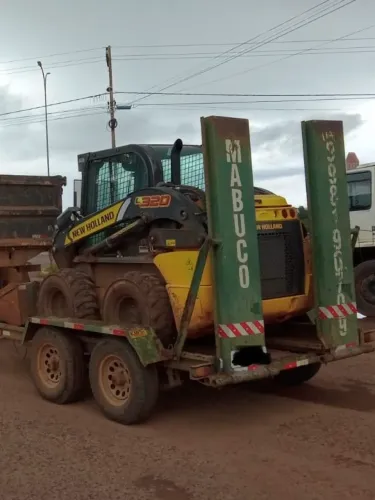 Vende-se Carreta para Bobcat