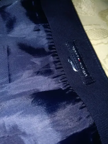 Saia tomei e camisa