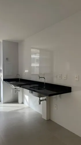Bancada para cozinha em granito são gabriel - sem as torneiras