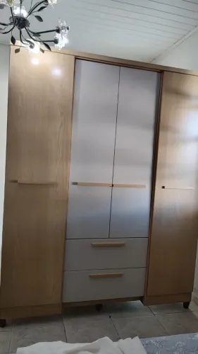 GUARDA ROUPA CASAL 4 PORTAS