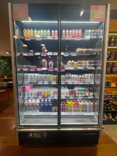 Expositor Vertical Refrigerado Eletrofrio Maquina Acoplada 1,25m VPI-4 125
