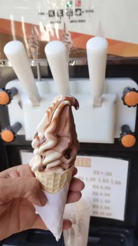 Vende-se máquina de sorvete expresso 
