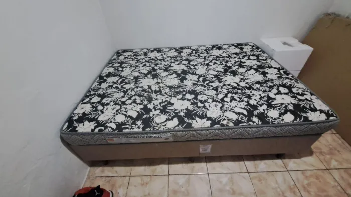 Vendo cama box casal + colchão ortobom