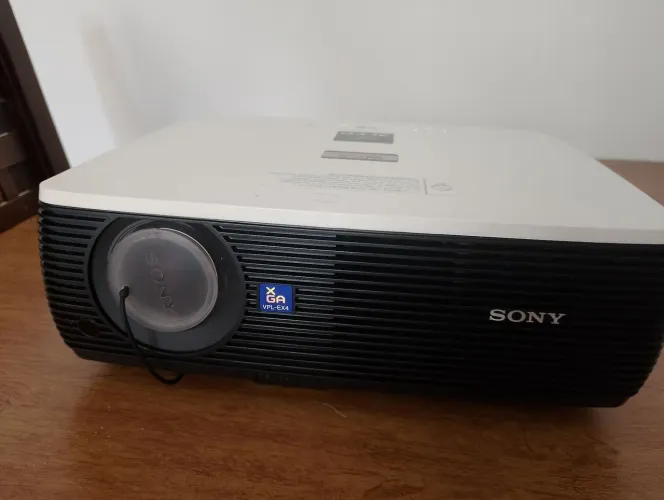 Projetor Sony VPL-EX4