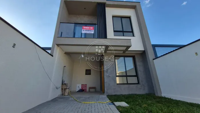 SOBRADO com 3 dormitórios à venda por R$ 789.000,00 no bairro Xaxim - CURITIBA / PR