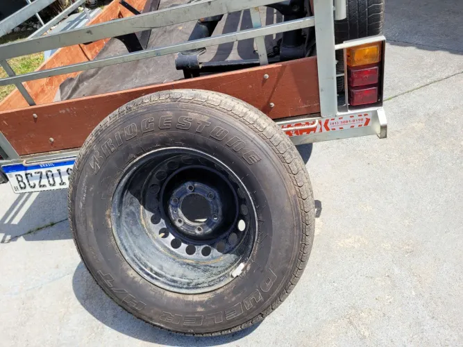 Pneu Bridgestone 245/70/R16 com roda <br>Novo nunca usado do estepe da Camionete S10